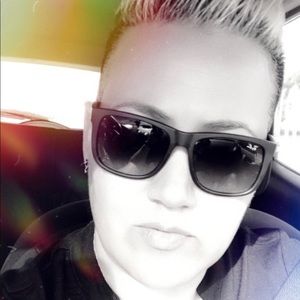 GloriMART! Lots of great items coming soon!